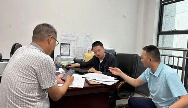 四川简阳：以法护航保权益，千里追薪暖人心